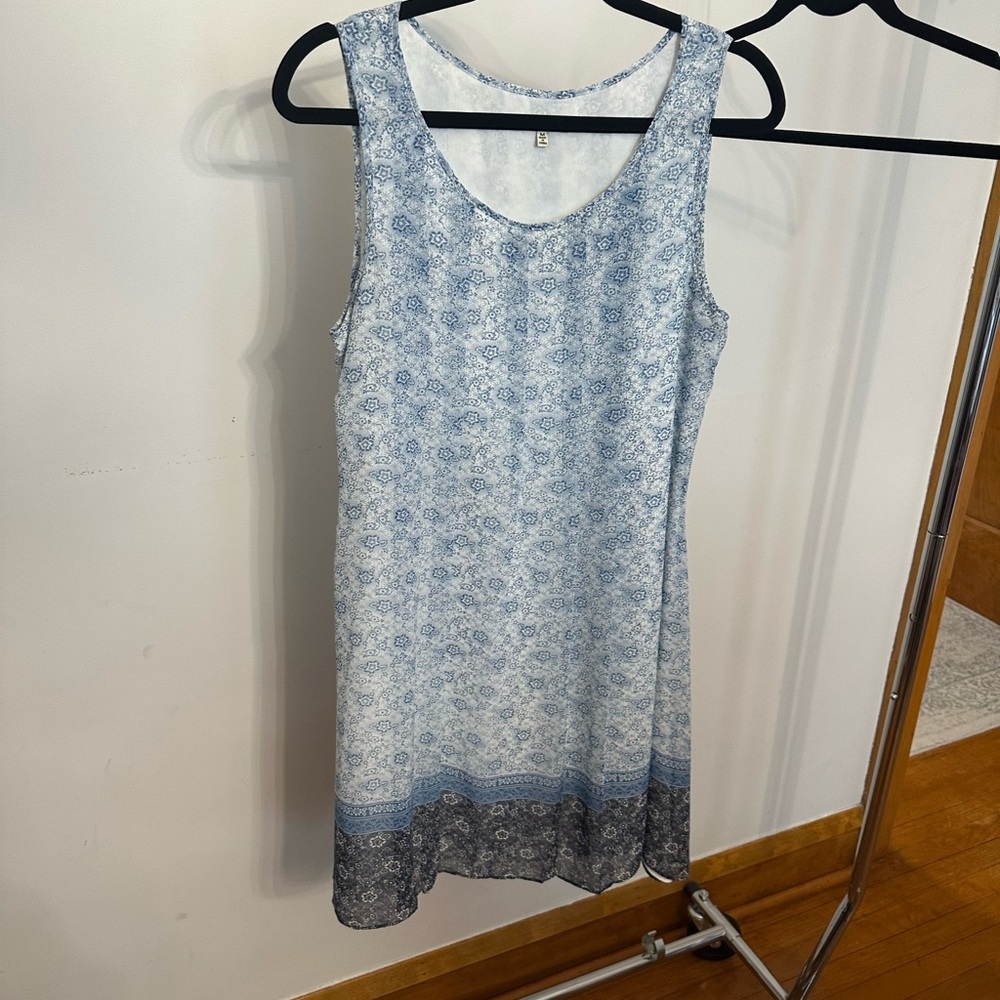 Max Studio Blue Floral Dress